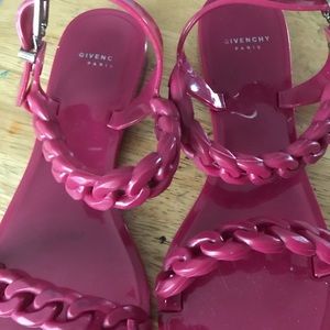 PINK JELLY SANDALS